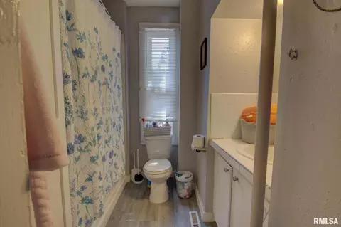 1401 13th St, Moline, IL 61265 photo 25