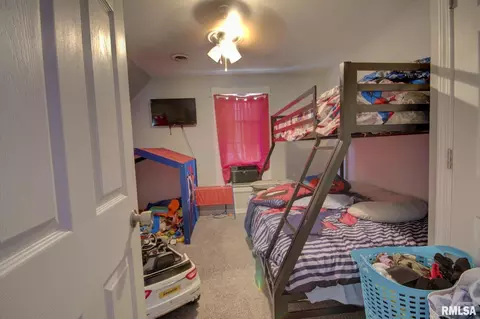 1401 13th St, Moline, IL 61265 photo 8