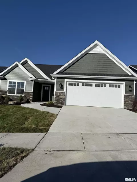 6226 College Ave, Davenport, IA 52807