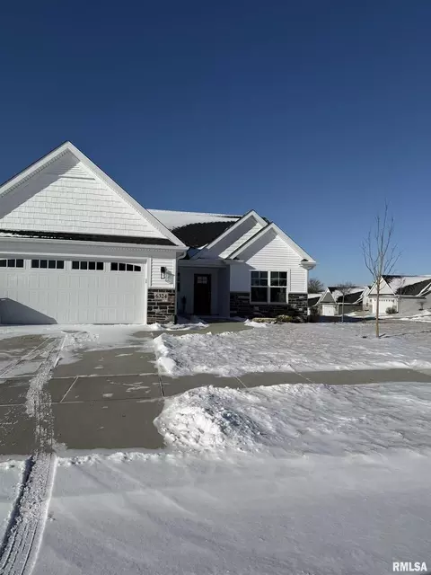 6324 College Ave, Davenport, IA 52807