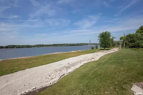 104 9th St, Hampton, IL 61256 photo 47