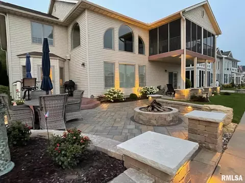 104 9th St, Hampton, IL 61256 photo 2