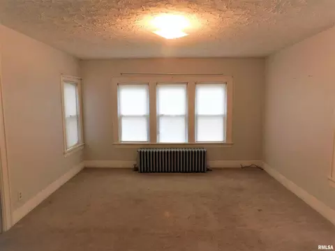 829 17th Ave, Moline, IL 61265 photo 5