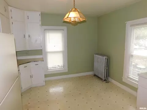829 17th Ave, Moline, IL 61265 photo 12