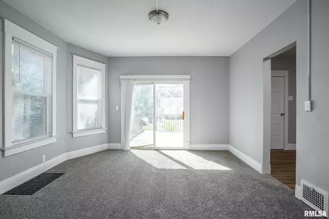 5420 3rd Ave, Moline, IL 61265 photo 10