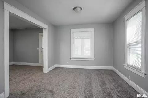5420 3rd Ave, Moline, IL 61265 photo 8