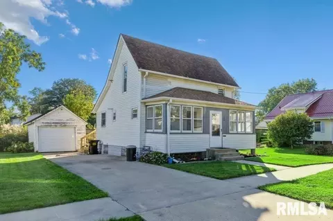 105 E Park St, Morrison, IL 61270 photo 1