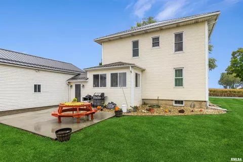 14020 Hillside Rd, Morrison, IL 61270 photo 5