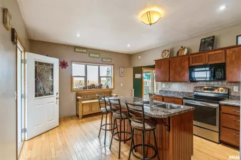 14020 Hillside Rd, Morrison, IL 61270 photo 9