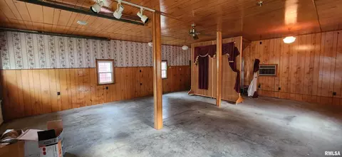213 N Hamlet St, Marion, IL 62959 photo 27