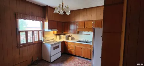 213 N Hamlet St, Marion, IL 62959 photo 31