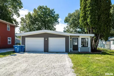 1026 12th St, Silvis, IL 61282 photo 1