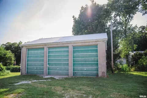107 W Maple St, Ursa, IL 62376 photo 7