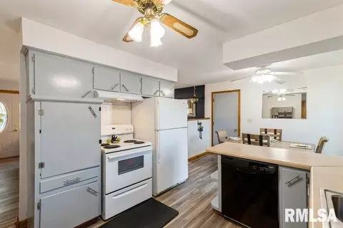 1405 10th St, Silvis, IL 61282 photo 12