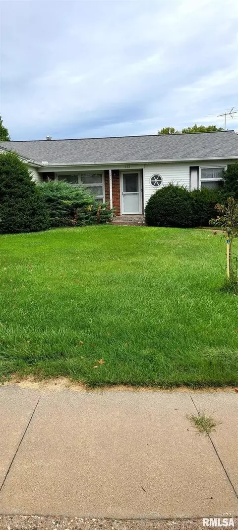 332 29th Ave N, Clinton, IA 52732 photo 1