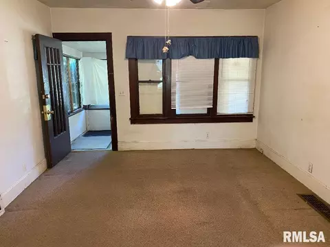 120 4th St, Silvis, IL 61282 photo 15