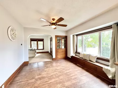 634 E Lincolnway, Morrison, IL 61270 photo 10