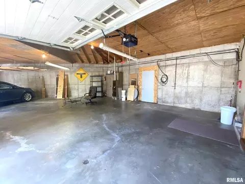 634 E Lincolnway, Morrison, IL 61270 photo 34