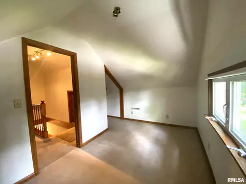 634 E Lincolnway, Morrison, IL 61270 photo 20