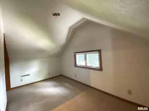 634 E Lincolnway, Morrison, IL 61270 photo 19