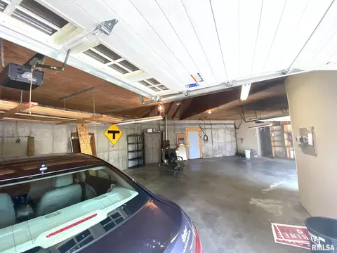 634 E Lincolnway, Morrison, IL 61270 photo 35