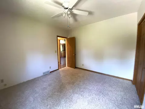634 E Lincolnway, Morrison, IL 61270 photo 16