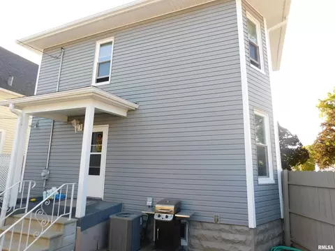 2002 15th St #A, Moline, IL 61265 photo 18