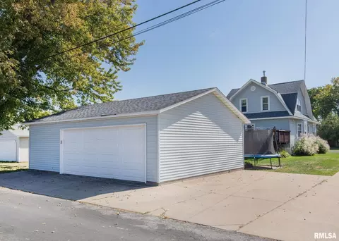 209 E 2nd Ave, Milan, IL 61264 photo 25