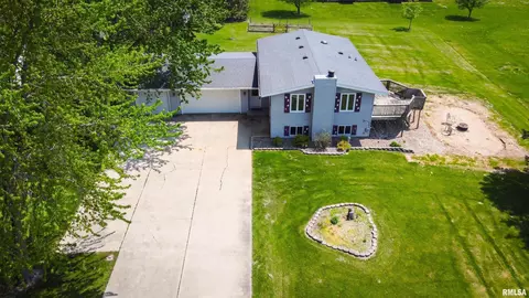 14656 Dixie Dr, Morrison, IL 61270 photo 4