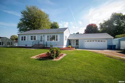 1019 12th St, Silvis, IL 61282 photo 1