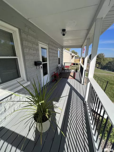 320 17th St, Silvis, IL 61282 photo 18