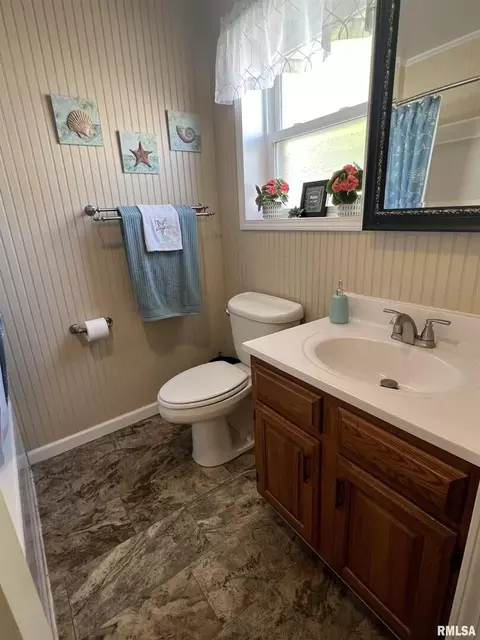 320 17th St, Silvis, IL 61282 photo 9