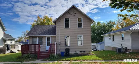 529 Willow St, Bennett, IA 52721 photo 1
