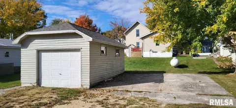 529 Willow St, Bennett, IA 52721 photo 10