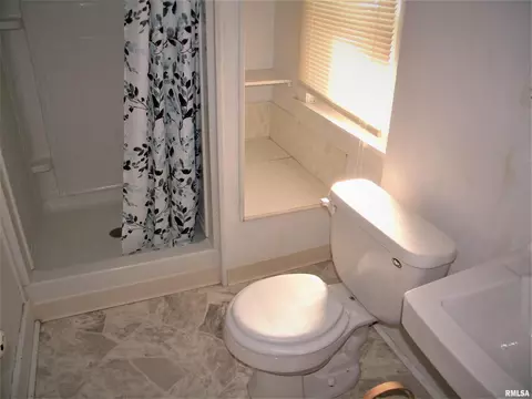 1614 10th St, Moline, IL 61265 photo 22