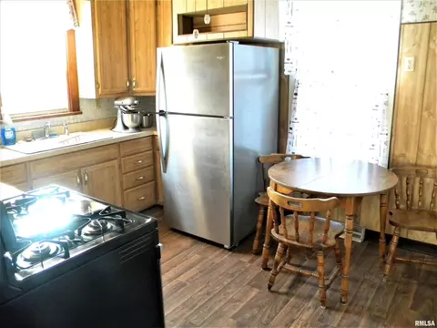 1614 10th St, Moline, IL 61265 photo 6