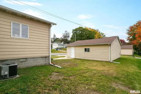 154 16th St, Silvis, IL 61282 photo 25