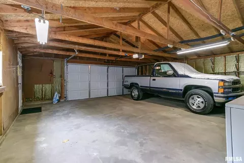 154 16th St, Silvis, IL 61282 photo 24