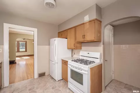 511 22nd Ave, Moline, IL 61265 photo 5