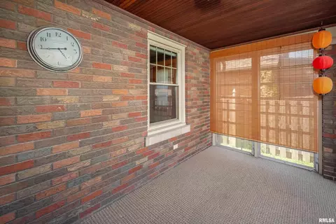 511 22nd Ave, Moline, IL 61265 photo 9