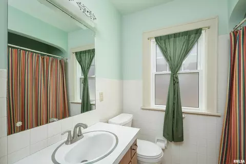 511 22nd Ave, Moline, IL 61265 photo 7