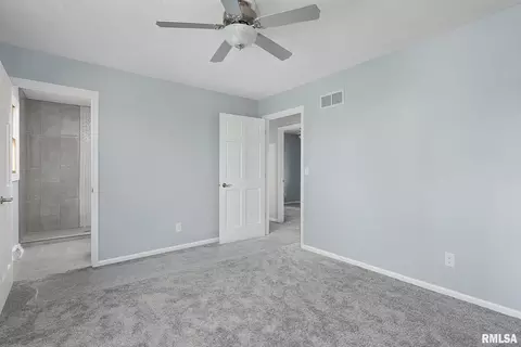 404 S 8th St, Eldridge, IA 52748 photo 14