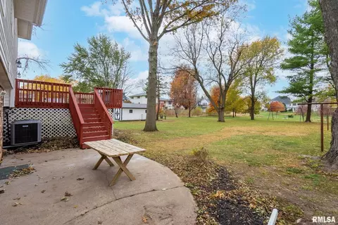 404 S 8th St, Eldridge, IA 52748 photo 29