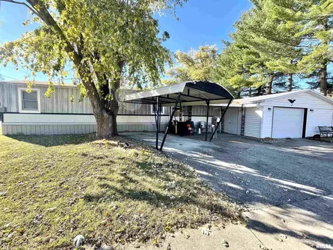 507 S Webster St, Harrisburg, IL 62946