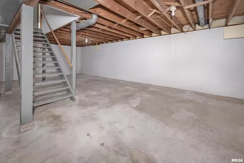 2412 32nd St, Moline, IL 61265 photo 33