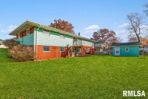 519 Christopher St, Morrison, IL 61270 photo 2