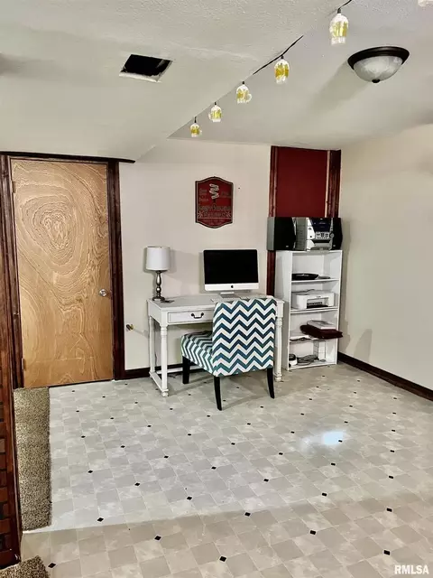 1117 Norlawn Dr, Viola, IL 61486 photo 34