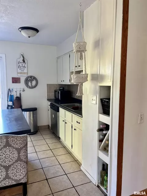 1117 Norlawn Dr, Viola, IL 61486 photo 15