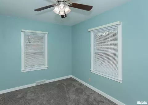 262 8th St, Silvis, IL 61282 photo 14