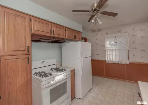 1441 34th St, Moline, IL 61265 photo 5